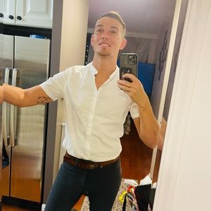 Meet your Posher, Jonathan